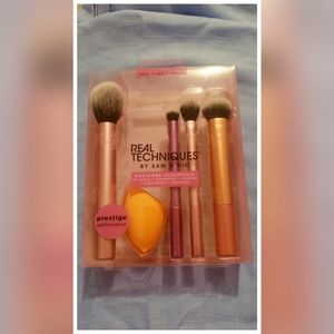 Real Techniques Everyday Essentials Set